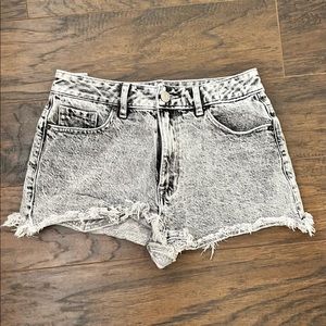 Black acid wash PacSun festival shorts. Size 24